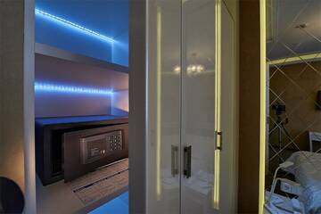 Фото номера Люкс Гостиница Art Hotel 4 г. Пермь 10