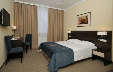 Фото номера Номер стандарт с 1 двуспальной кроватью Гостиница Art Hotel 4 г. Пермь 3