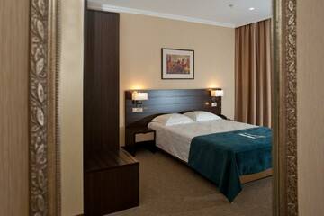Фото номера Номер стандарт с 1 двуспальной кроватью Гостиница Art Hotel 4 г. Пермь 5