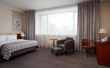 Фото номера Стандартный номер Гостиница Holiday Inn Perm г. Пермь 11