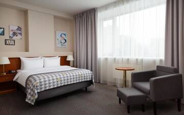 Фото номера Стандартный номер Гостиница Holiday Inn Perm г. Пермь 6