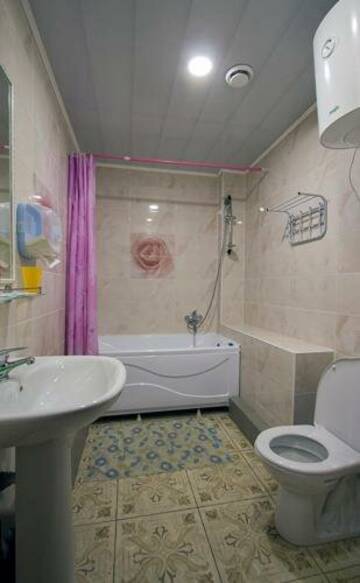 Фото номера Номер люкс с 2 односпальными кроватями Гостевой дом Флайт г. Пермь 10
