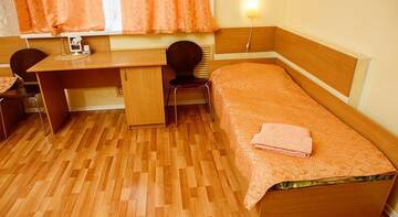 Фото номера Трехместный номер с собственной ванной комнатой Гостевой дом Inn Fontannaya г. Пермь 2