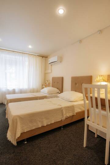 Фото номера 2-комнатный номер стандарт семейный Мини-отель  Albergo г. Пермь 2