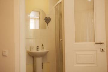 Фото номера Номер делюкс с 2 односпальными кроватями Мини-отель  Albergo г. Пермь 7