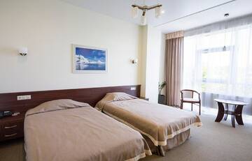 Фото номера Двуместный (30м2) Гостиница AVANT г. Пермь 4