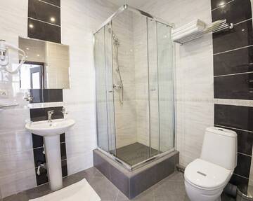 Фото номера Двуместный (30м2) Гостиница AVANT г. Пермь 3