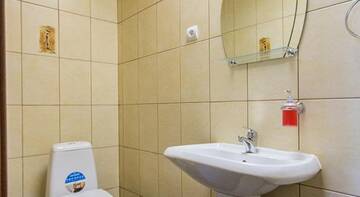 Фото номера Стандартный двухместный номер с 1 кроватью Гостиница Clever Hotel г. Пермь 4