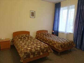 Фото номера Номер стандарт с 2 односпальными кроватями Гостиница Круиз г. Пермь 9