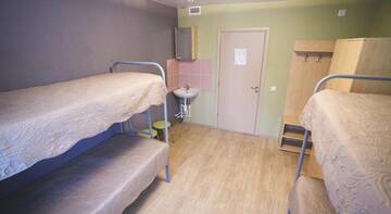 Фото номера Кровать в общем четырехместном номере Гостиница Hostel Neftyanik г. Пермь 5