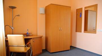 Фото номера Стандартный двухместный номер с 1 кроватью или 2 отдельными кроватями Гостиница Нью стар г. Пермь 3