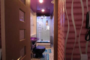 Фото номера Стандартный двухместный номер с 1 кроватью Гостиница Gallyanna Hotel г. Пермь 3